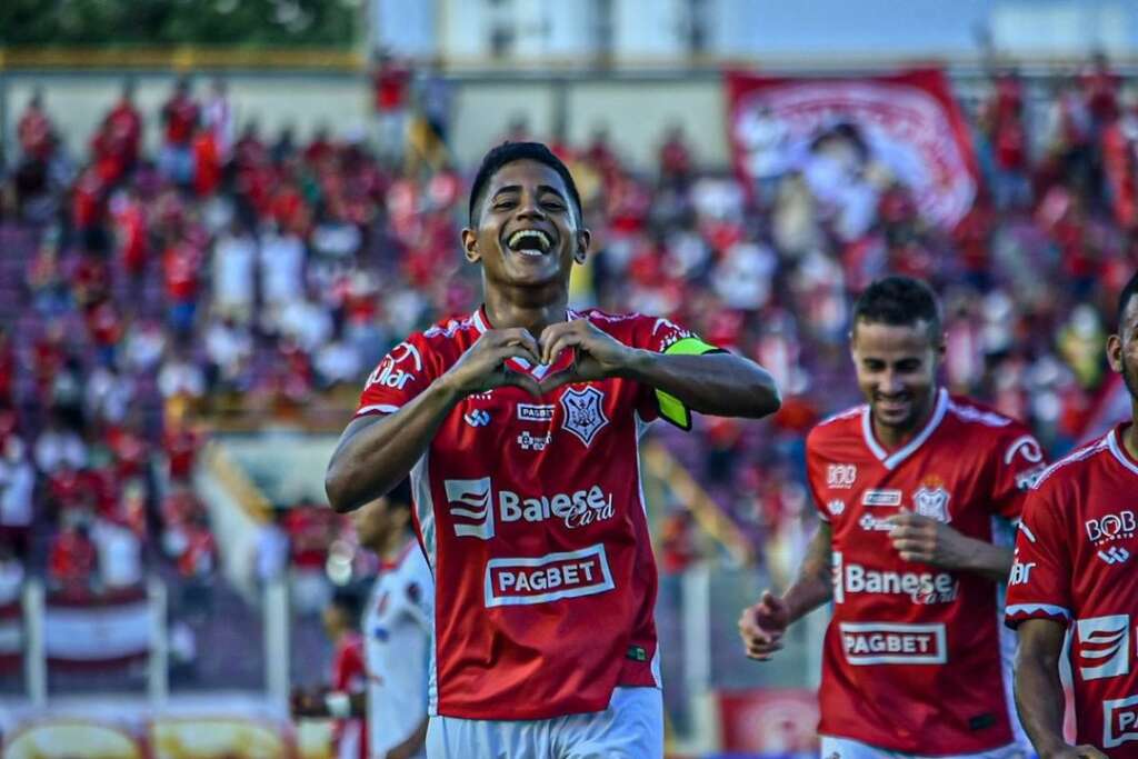 Sergipe-SE massacra o Atlético-BA pela Copa do Nordeste (Foto: Antônio Soares / CS Sergipe)