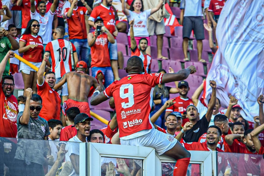 Sergipe-SE massacra o Atlético-BA pela Copa do Nordeste (Foto: Antônio Soares / CS Sergipe)