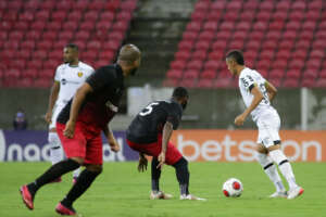 PERNAMBUCANO: Sport e Íbis fecham 1ª rodada em jogo atrasado