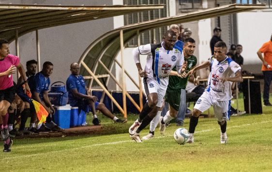 TOCANTINENSE: União segura empate sem gols com líder Tocantinópolis