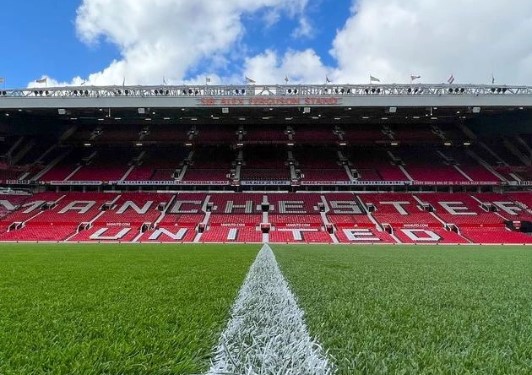 Futuro do Manchester United tem rumores sobre venda para Musk e grupo do Catar