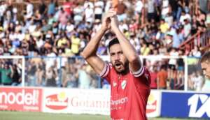 GOIANO: Vila Nova volta a vencer após dois jogos e Iporá embala