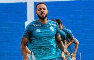 Catarinense: Avaí acerta empréstimo e atacante Vinicius Jaú deve defender o Londrina