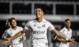 Santos lidera ranking de camisas mais caras do futebol brasileiro