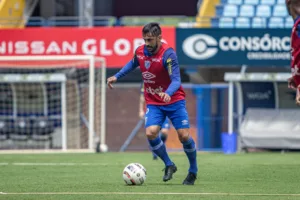 Catarinense: Robinho revela decepção com queda do Avaí e pede “cabeça erguida”