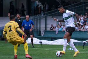 Coritiba-PR 1 (6) x (5) 1 Criciúma-SC - Coxa marca no fim e avança nos pênaltis!