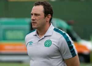 Derrota nas quartas custa 'cabeça' de técnico da Chapecoense
