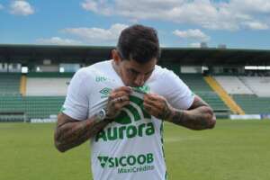 Catarinense: Chapecoense apresenta Victor Ramos: “Estou voltando para casa