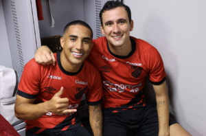 PARANAENSE: Athletico vence de novo e encara Cascavel na decisão