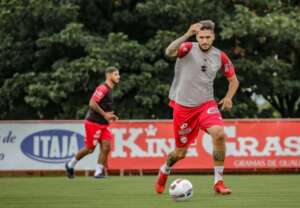 Goiano: Vila Nova empresta zagueiro para o Botafogo-PB