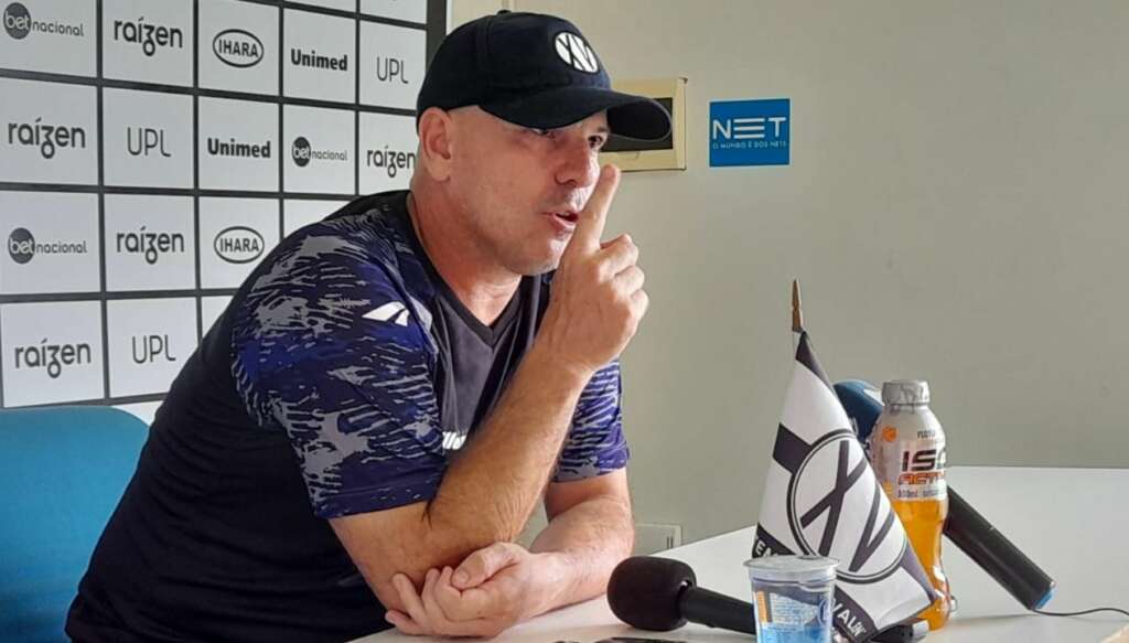 Paulista A2: Cléber Gaúcho elogia elenco pela classificação do XV: “Fomos guerreiros e não desistimos”