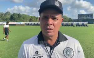 Sampaio Corrêa dispensa Conceição e contrata Evaristo Piza