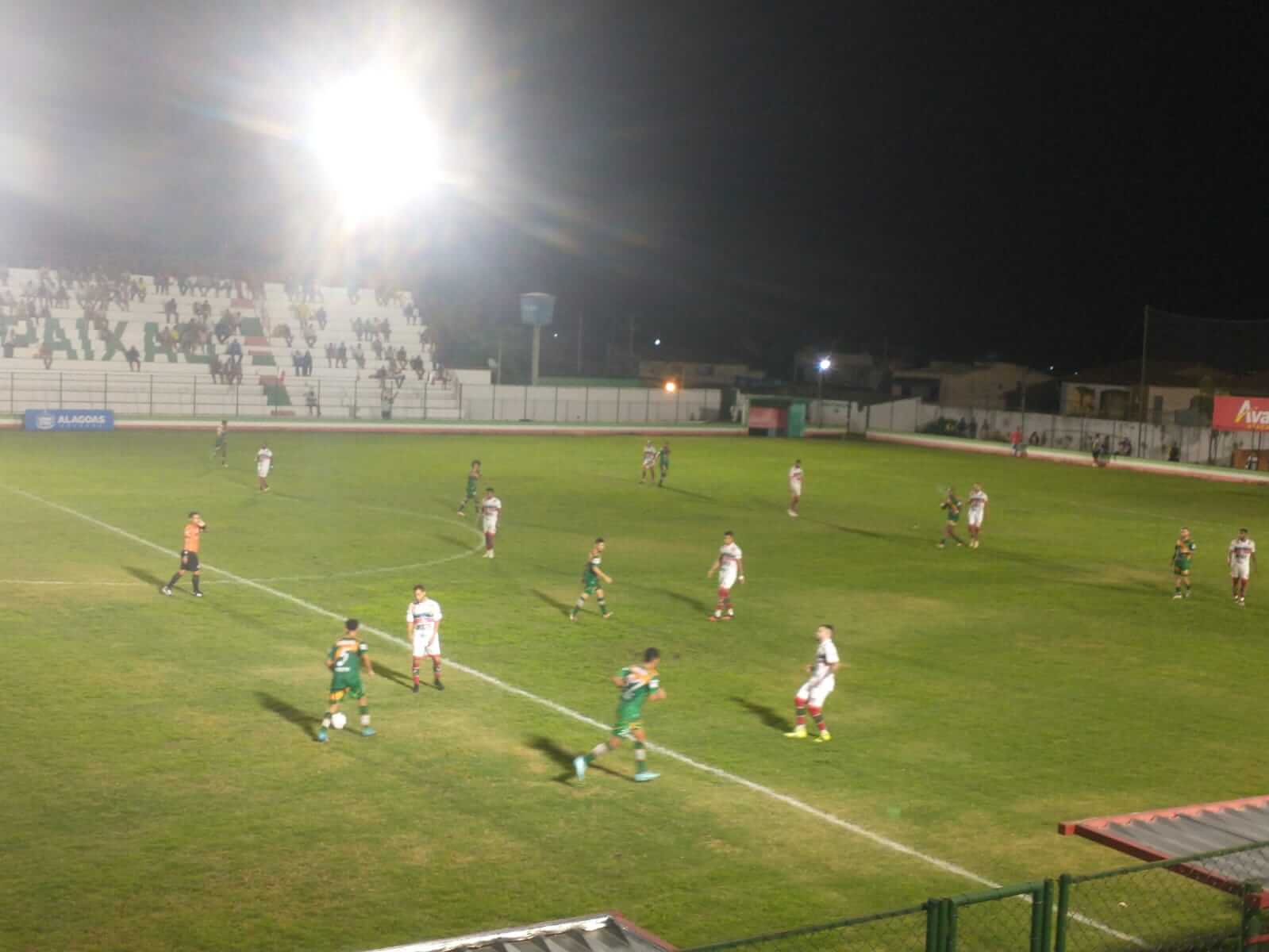 CSE vence Coruripe por 1 a 0 e ambos avançam na Copa Alagoas