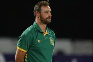 Série D: Santa Cruz encaminha acerto com técnico Felipe Conceição