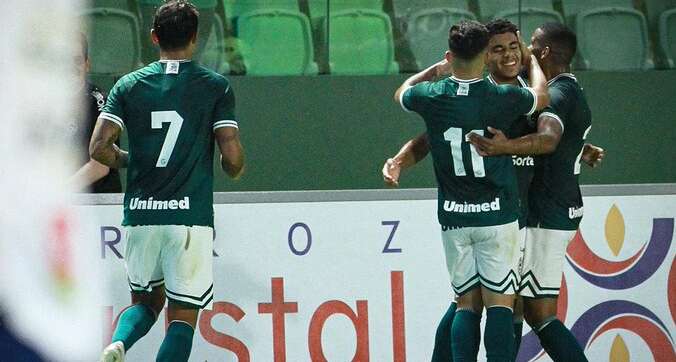 GOIANO: Goiás engata 4ª vitória seguida, mas Atlético-GO segue na cola