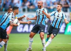 GAÚCHO: Grêmio vence Ypiranga, avança nos pênaltis e mira o hexa