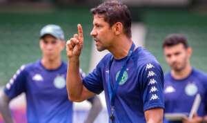 Paulistão: Moisés Moura segue como técnico do Guarani