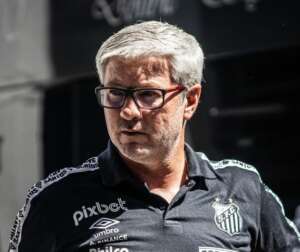 Paulistão: Odair Hellmann é bancado por Falcão na direção do Santos e fala em apagar vexame