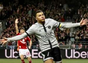 Mbappé se oferece ao Real Madrid, mas time espanhol se recusa a negociar