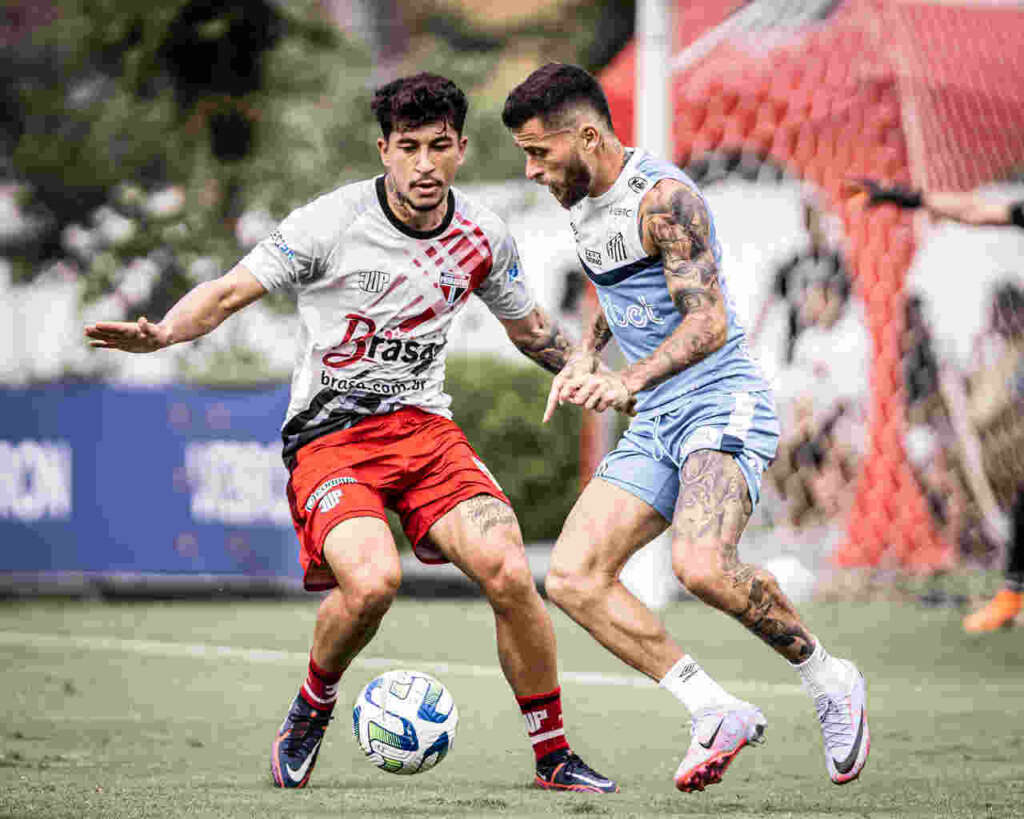 Ainda sem jogos oficiais, Santos vence jogo-treino contra Primavera por 2 a 0
