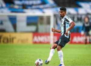 Gaúcho: Suárez sai em defesa de Thiago Santos após críticas dos torcedores do Grêmio