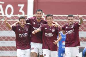 Juventus 4 x 0 Lemense - General anota hat-trick e Juve vence