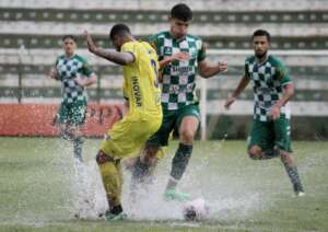 Rio Preto 0 x 1 São José -  Jacaré perde pra Águia debaixo de muita chuva