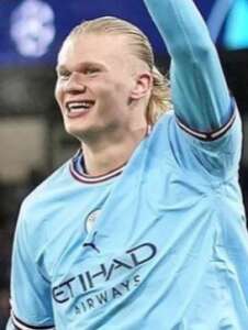 Inglês: Haaland é o 5º jogador com mais hat-tricks da história