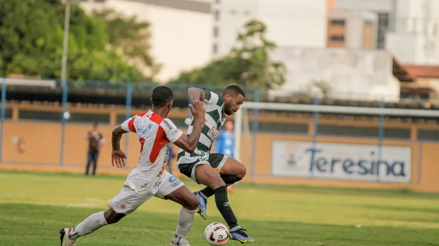 4 de Julho vence e se reabilita no Piauiense (Foto: Samuel Pereira / AA Altos)