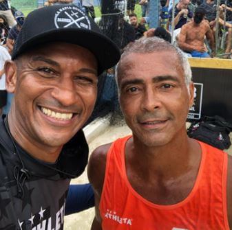 Alexandre Nascimento: a voz da areia e suas amizades com os famosos