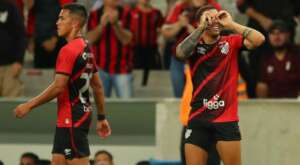 PARANAENSE: Athletico goleia e avança junto com o Operário. Veja semifinais!