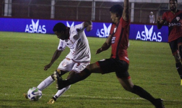 Atlético-GO avança na Copa do Brasil