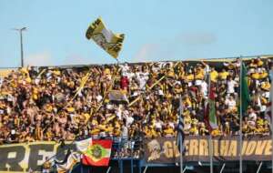 Catarinense: Criciúma oferece 5 ônibus para torcida ir em jogo da quartas