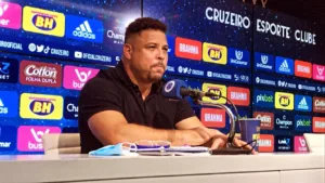 Mineiro: Ronaldo rebate pedidos por reforços no Cruzeiro: 'Ninguém iludiu vocês'