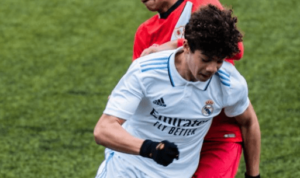 Enzo, filho do lateral Marcelo, faz quatro gols pelo infantil do Real Madrid