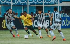 Figueirense perde dois mandos de campo por confusão em jogo com o Paysandu na Série C