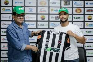 Paraibano: Botafogo demite o técnico Francisco Diá