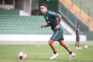 Baiano: Vitória oferece ‘caminhão de dinheiro’ para tirar Giovanni Augusto do Guarani