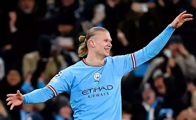 Haaland marca dois e Manchester City abre defesa do título inglês