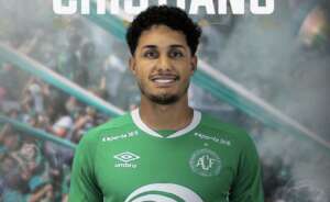 Catarinense: Chapecoense garante empréstimo de Cristiano do Fluminense