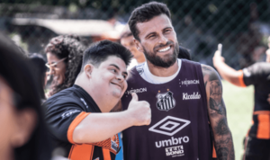 Paulistão: Santos abre as portas para 60 torcedores especiais no Dia da Síndrome de Down