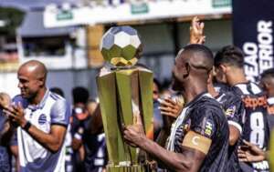 Série C: Vitória acerta com melhor volante do Campeonato Mineiro