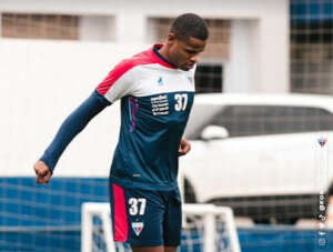 Júnior Santos entra bem, mas não evita queda do Fortaleza na Libertadores