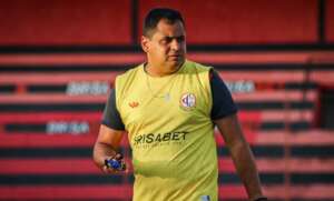 Paraibano: Após ficar fora das semifinais, técnico Leston Júnior deixa o Campinense