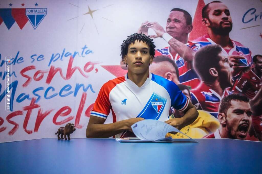 Sergipano: Falcon negocia zagueiro com Fortaleza