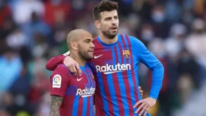 Espanhol: Piqué defende Barcelona, fica chocado com caso Daniel Alves e não fala de Shakira
