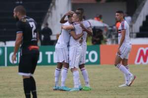 PERNAMBUCANO: Santa Cruz respira e Afogados embola luta contra degola