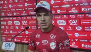 Goiano: Volante Sousa sofre lesão no crânio e desfalca o Vila Nova nas quartas