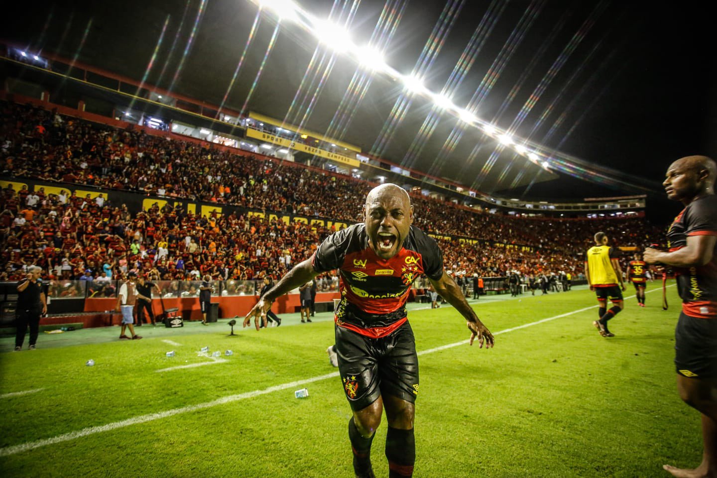 Sport goleia o CRB e está nas semifinais da Copa do Nordeste (Foto: Sport Recife / Divulgação)