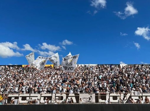 Organizada do Santos volta a pressionar Andres Rueda: ‘Situação desesperadora’